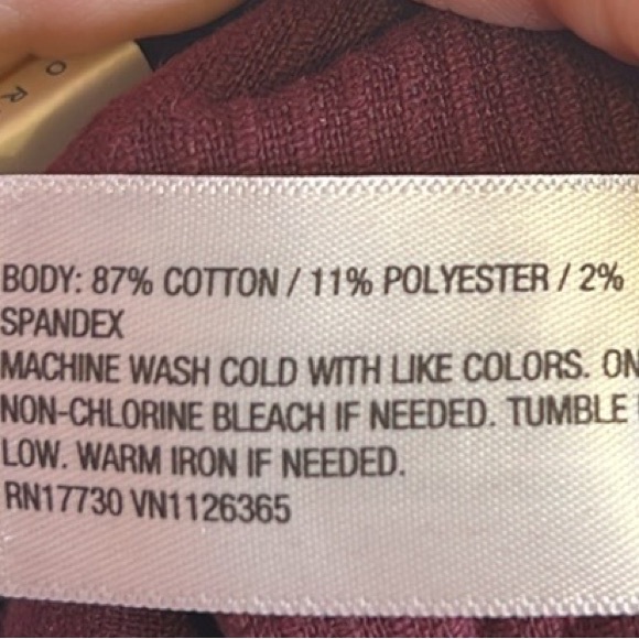 Women's High-Rise Corduroy Bootcut Jeans - Universal Thread Burgundy. Size 0 - Picture 11 of 11